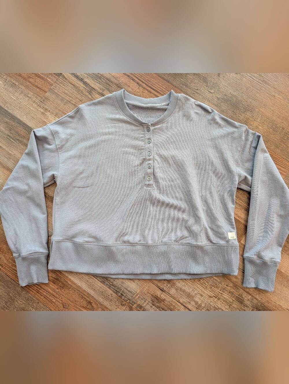 Vuori Laguna Henley Organic Cotton Crop Sweatshirt Flint Sz S